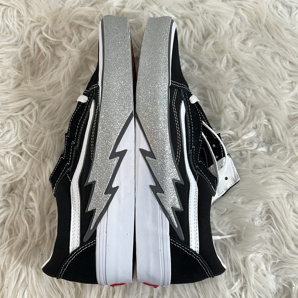 VANS OLD SKOOL 'BOLT BLACK/SILVER GLITTER UNISEX SIDEWALL BLACK' UNISEX MSRP $90 - Picture 10 of 15